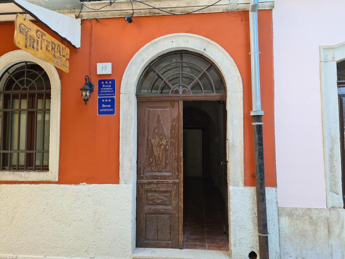 Apartment Trixi Maksimijan Pula Exterior photo